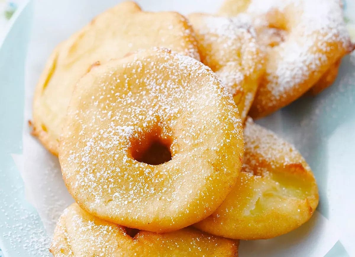 Bánh bagel táo siêu dễ làm tại nhà